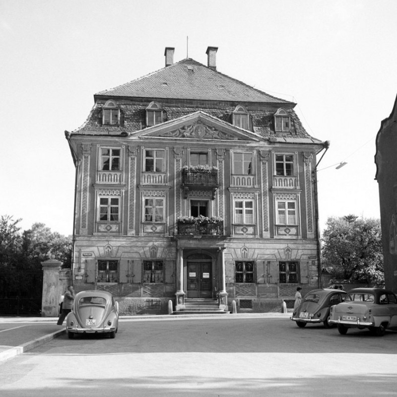 historisches schwarz-weiß-Foto: Zumsteinhaus